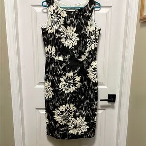 Betty Jackson. Black | Black&Cream | Linen | Mid Calf |Sleeveless Dress |Size 14